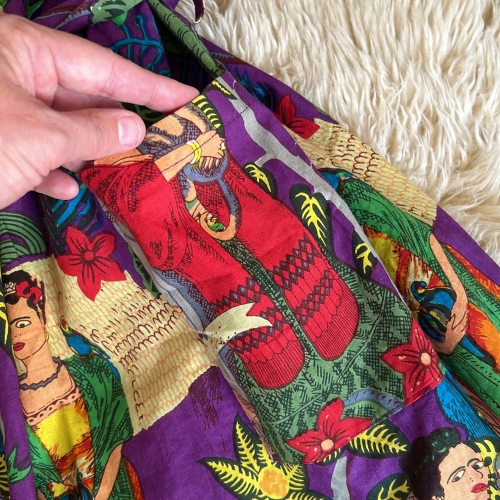 Frida Kahlo Lightweight Robe - Picture 6 of 13